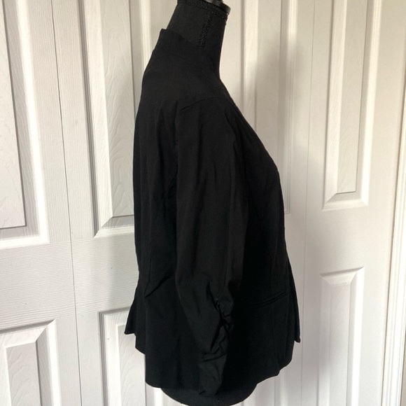 Torrid Deluxe Stretch Blazer - Picture 9 of 16